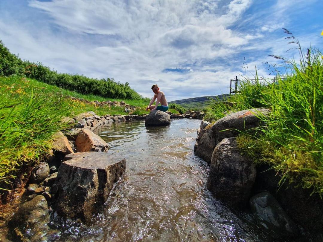 Hotel Laugarholl With Natural Hot Spring Holmavík Εξωτερικό φωτογραφία